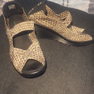 Skechers Memoryfoam open toe wedge